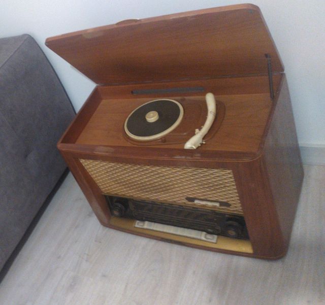 radiotocadiscos antigua.artículo de lujo