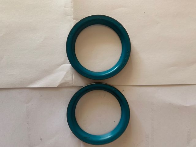 JUEGI 2 RETENES TAPA EMBRAGUE TM KART