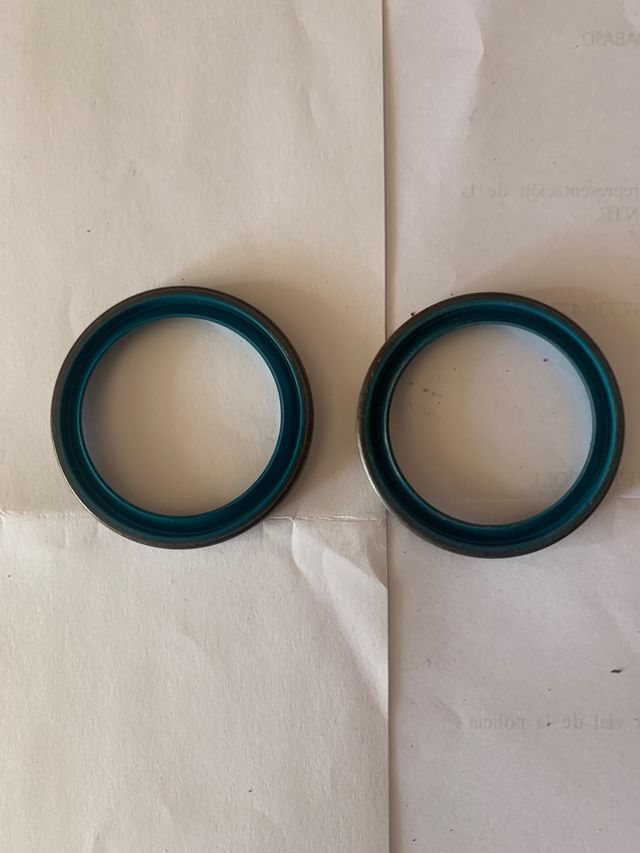 JUEGI 2 RETENES TAPA EMBRAGUE TM KART