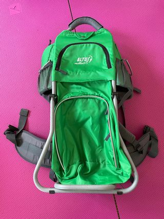 Mochila Altus Excellent portabebés de segunda mano por 58 EUR en Armentia  en WALLAPOP