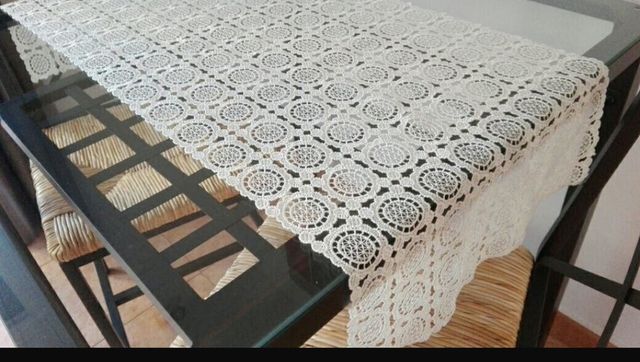 camino de mesa y mesitas + regalo