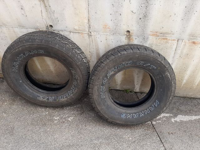 Se venden 4 cubiertas todoterreno de segunda mano por 200 € en Areso en