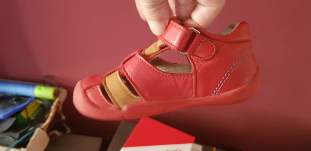 Sandalias kickers talla 22