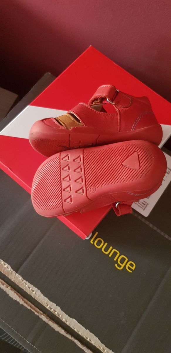 Sandalias kickers talla 22