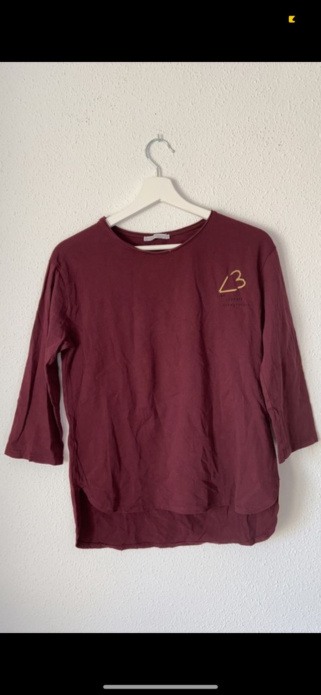 Camiseta granate. Zara. Talla S
