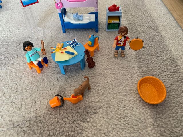 Cuarto de niños playmobil