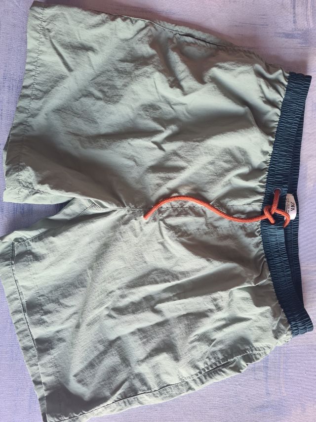 BAÑADORES MATERIAL RECICLADO ZARA XL SIN ESTRENAR