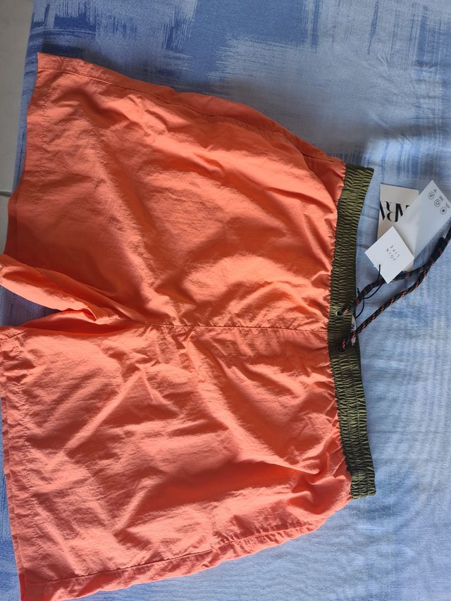 BAÑADORES MATERIAL RECICLADO ZARA XL SIN ESTRENAR