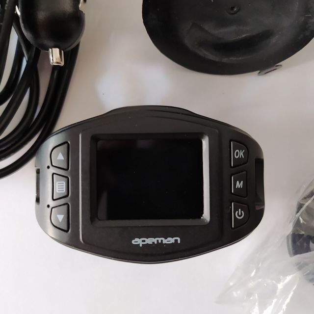 Cámara coche. Driving recorder APEMAN