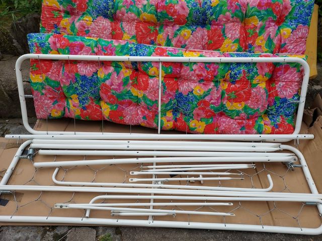 COLUMPIO DE JARDIN de segunda mano por 90 € en Madrid en WALLAPOP