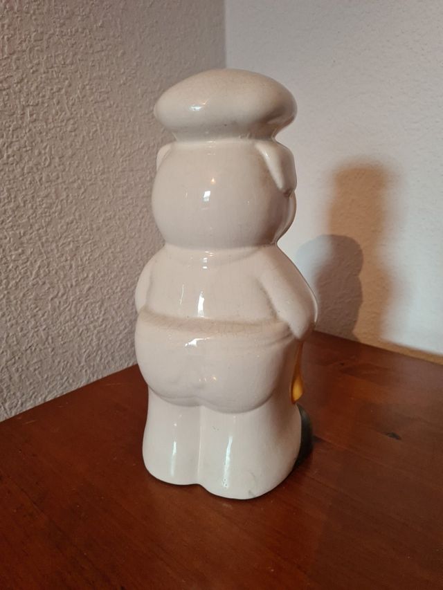 Figura guarda cubiertos