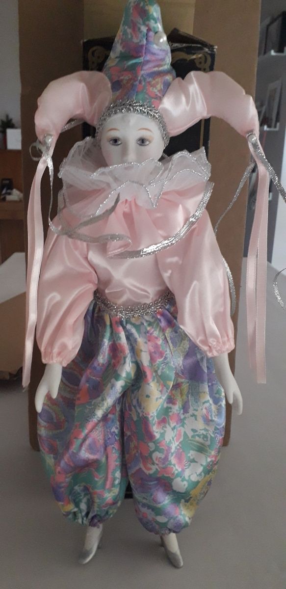 Pierrot porcelana y tela