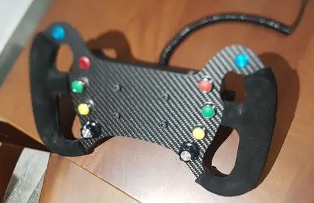 Plate en carbono volante mercedes gt3