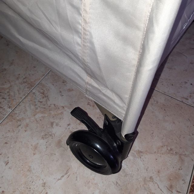Cuna de viaje.
