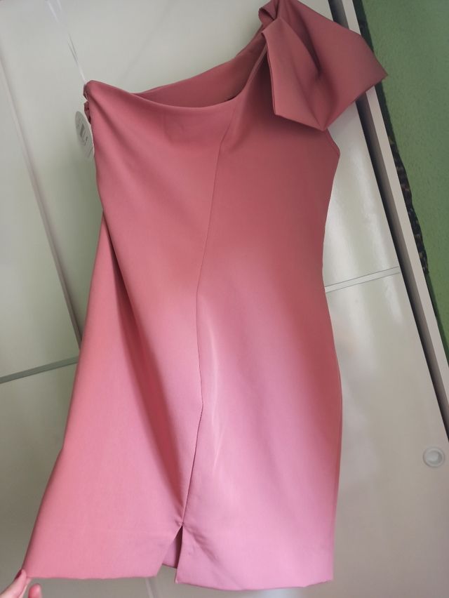 Vestido en color rosa de Mariquita Trasquilá