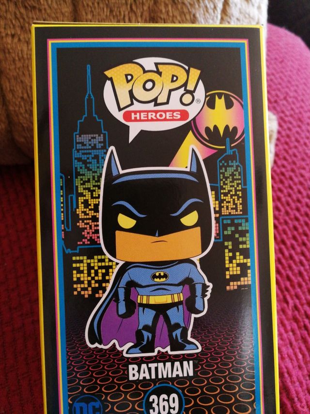 funko pop black light batman 369