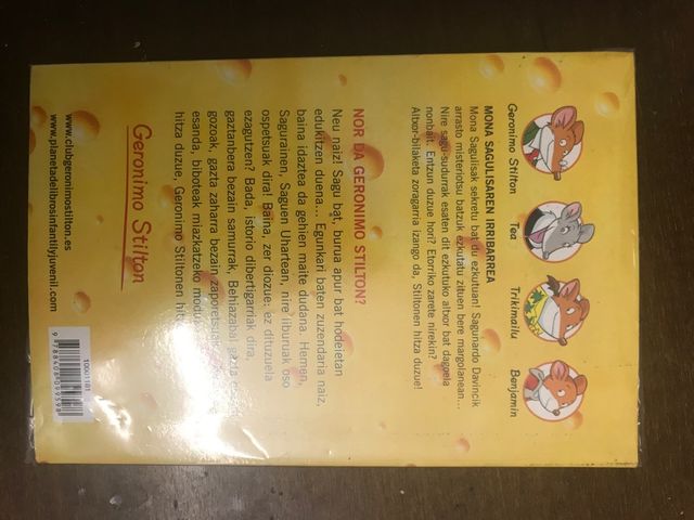 Mona sagulisaren irribarea liburua