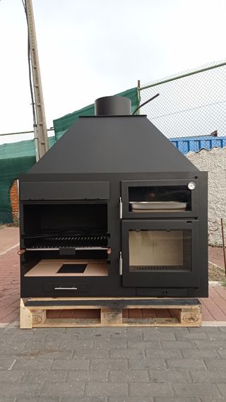 Barbacoa con horno de segunda mano por 1.450 EUR en Griñón en WALLAPOP
