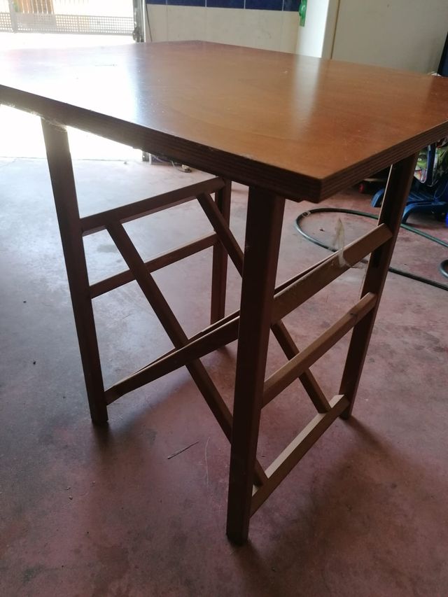 CONJUNTO MESA Y 4 SILLAS TERRAZA