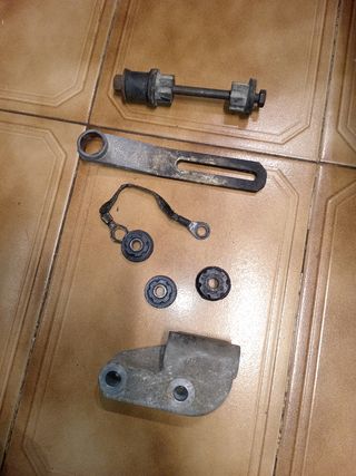 tacos,soporte y tornillos alternador kadett gsi