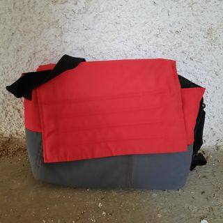 BOLSO CAMBIADOR BEBÉ CHICCO de segunda mano por 15 EUR en Murcia en WALLAPOP