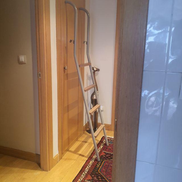 Escalera Litera de segunda mano por 25 € en Madrid en WALLAPOP