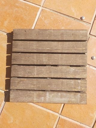 80 baldosas de madera de segunda mano por 50 € en Las Gabias en WALLAPOP
