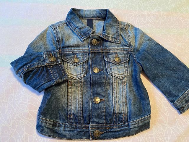 Chaqueta Tejana Benetton. 9-12 meses