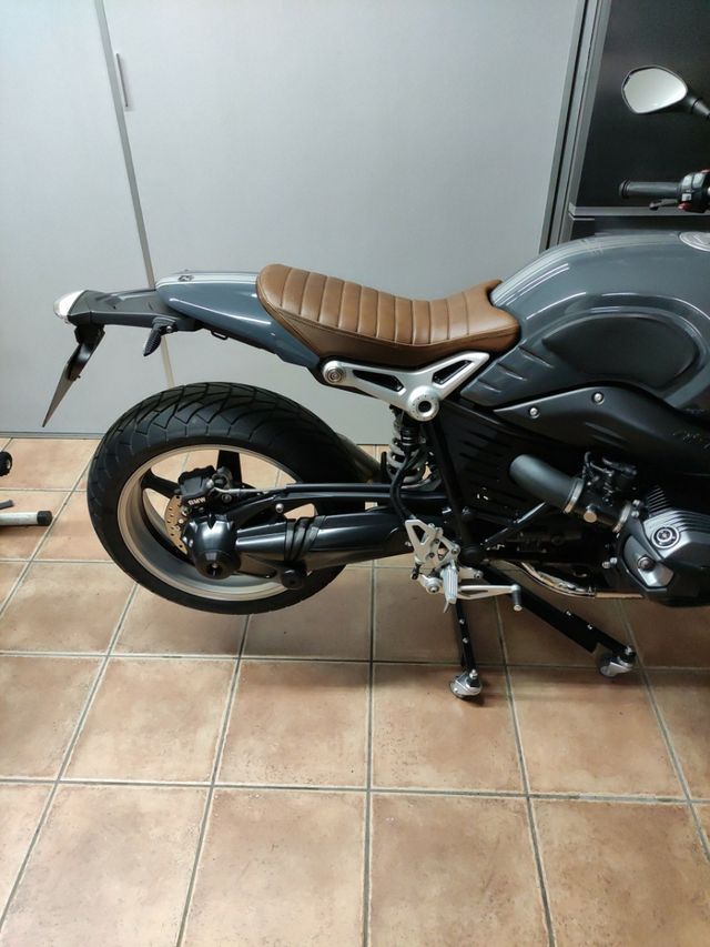 Asiento BMW Nine T de segunda mano por 400 € en Lalin de Arriba en WALLAPOP