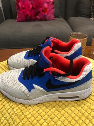 Nike Air Max talla 41 de segunda mano por 34 EUR en Valencia en WALLAPOP