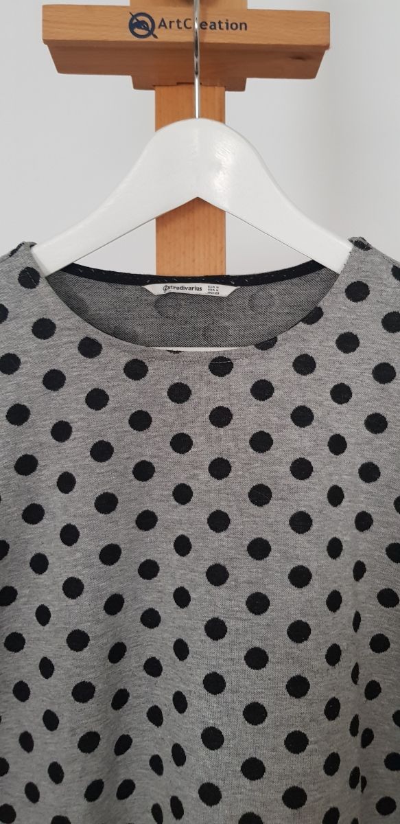 Vestido topos negros