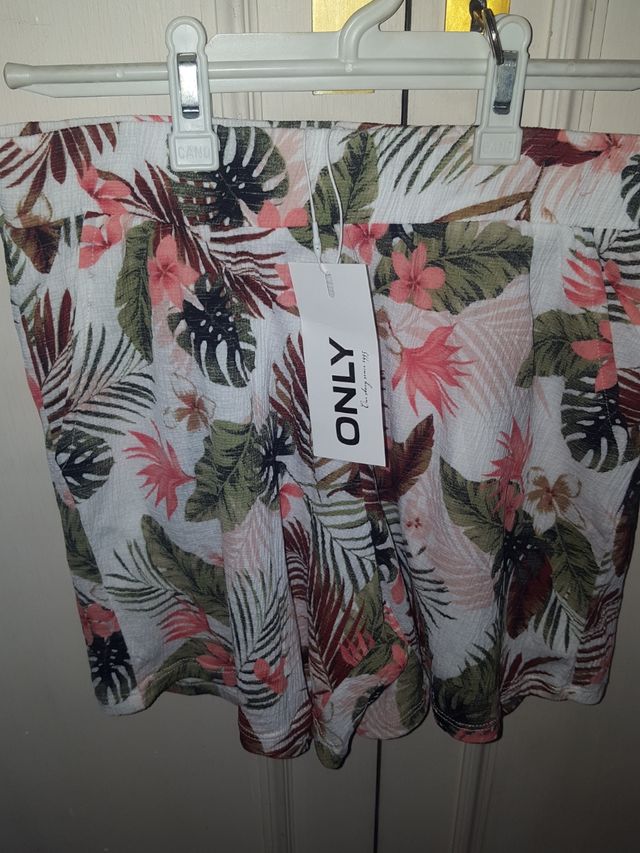 pantalón corto marca only