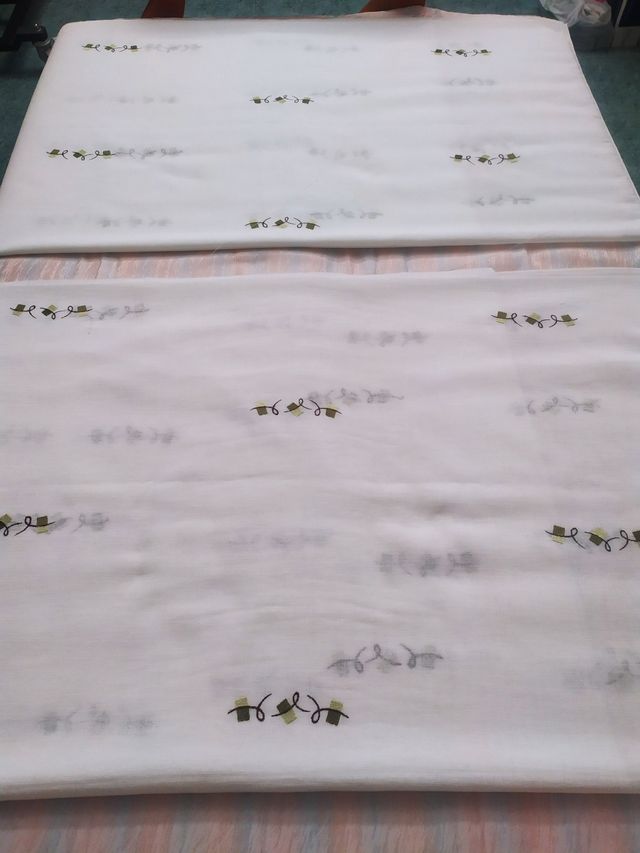 2 PIEZAS VISILLOS BORDADAS ( 6,30 MTS X 2,60ALTO)