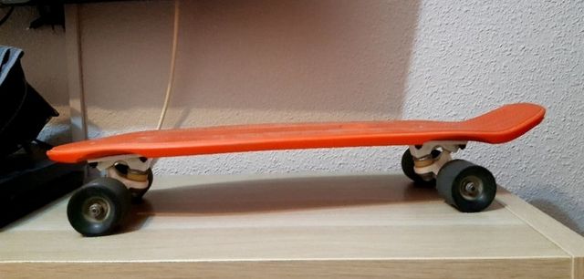 Patinete medium y casco