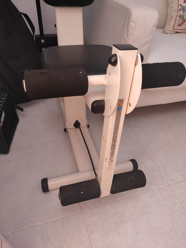 maquina gimnasio pesas BH nueva