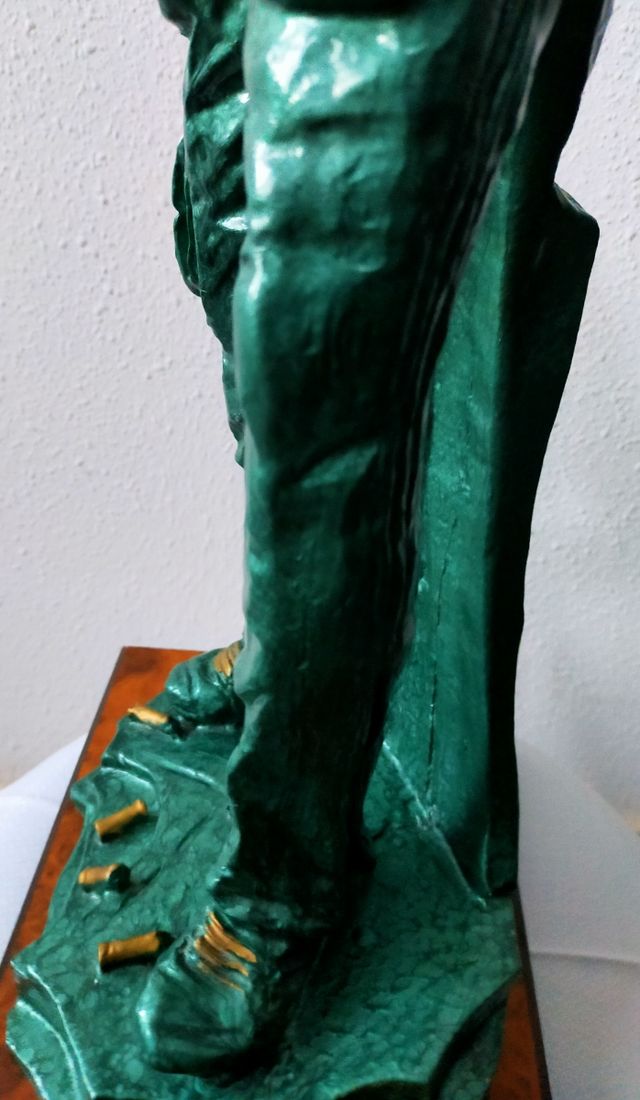 HERMOSISIMA FIGURA CAZADOR TIRADOR 63cm VINTAGE