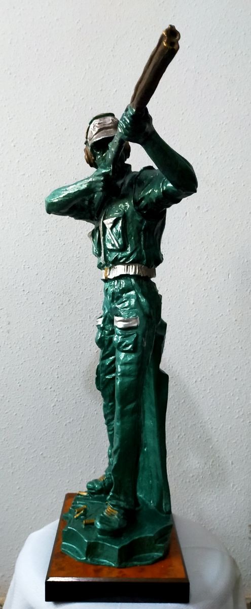 HERMOSISIMA FIGURA CAZADOR TIRADOR 63cm VINTAGE