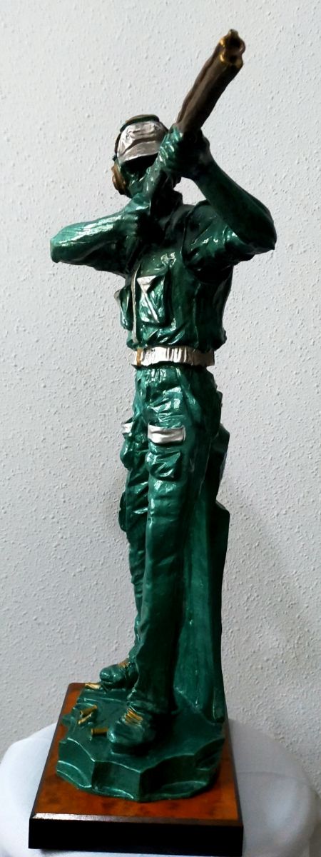 HERMOSISIMA FIGURA CAZADOR TIRADOR 63cm VINTAGE