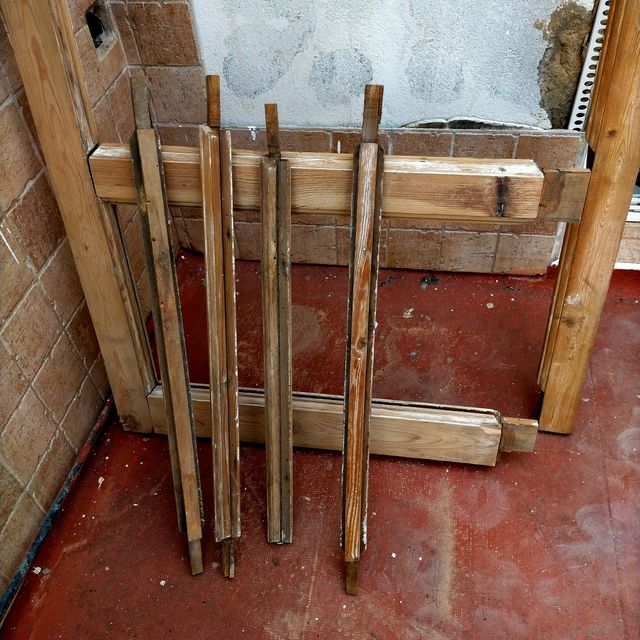 PUERTA PINO CRISTALES ANTIGUA EN CRUDO LIJADA