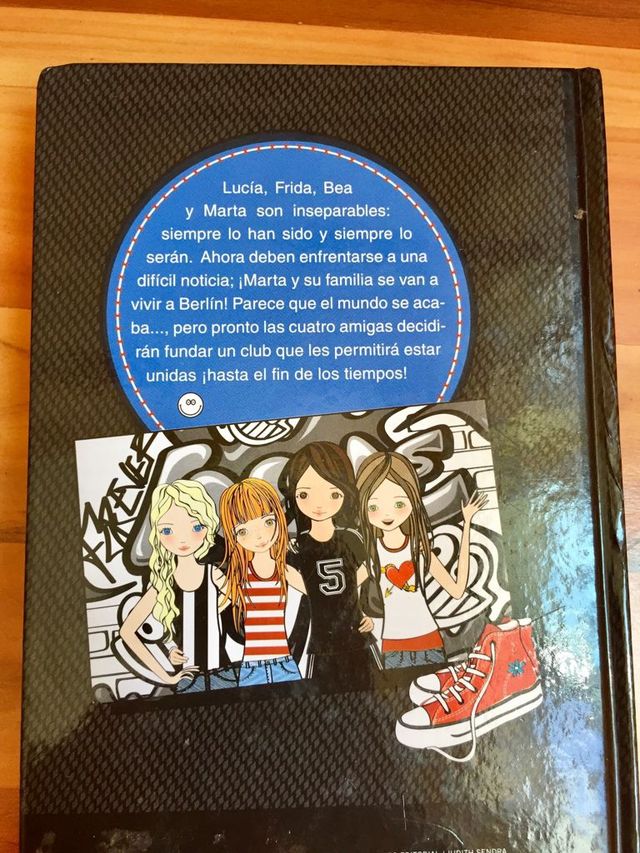 El club de las zapatillas Rojas