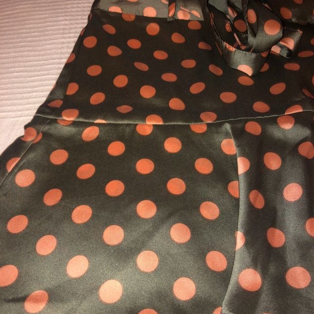 Shorts topos de Zara