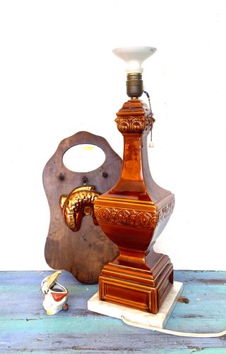 Antigua lámpara de mesa de Manises.