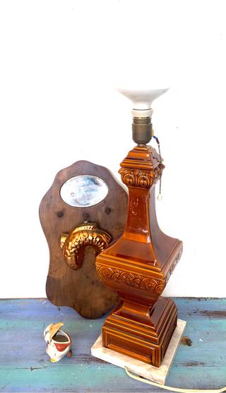 Antigua lámpara de mesa de Manises.