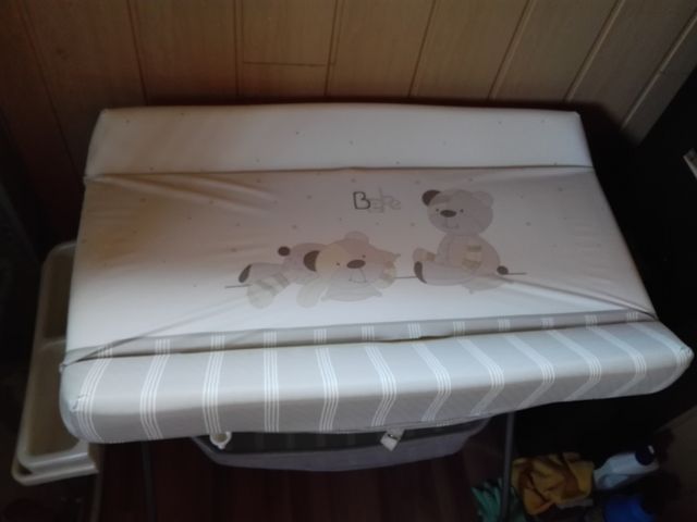 Bañera y cambiador de bebe