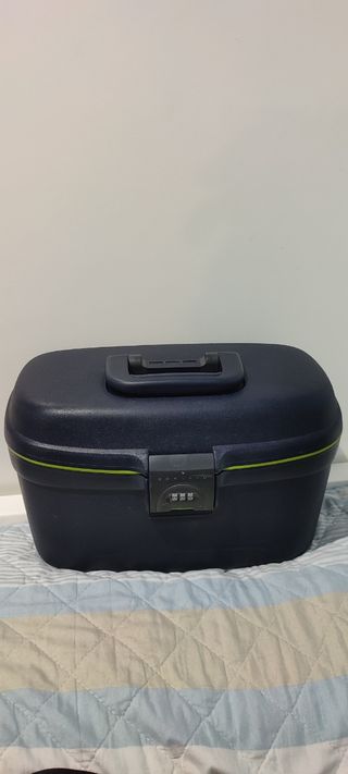 Neceser rígido RONCATO de segunda mano por 18 EUR en Barakaldo en WALLAPOP