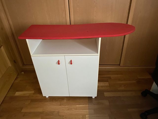 Mueble tabla planchar de segunda mano por 20 € en Lugo en WALLAPOP
