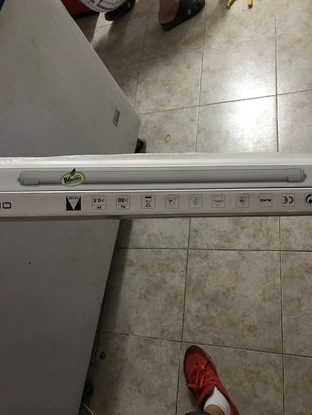 Lámpara luz tubo led