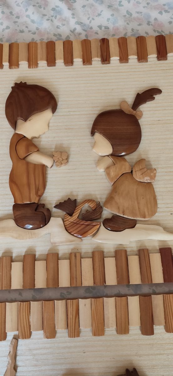 cuadros de madera tallados a mano