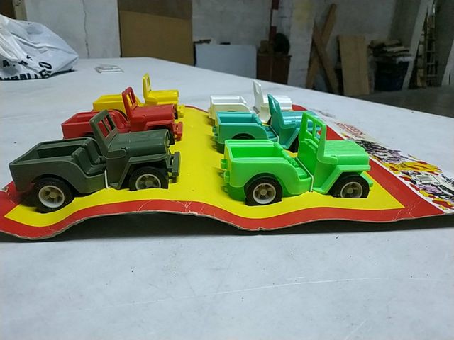 surtido jeeps juguetes Rico