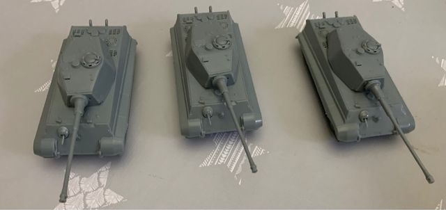 Carri armati tedeschi Jagdpanther 1/72 NON VERNICIATI